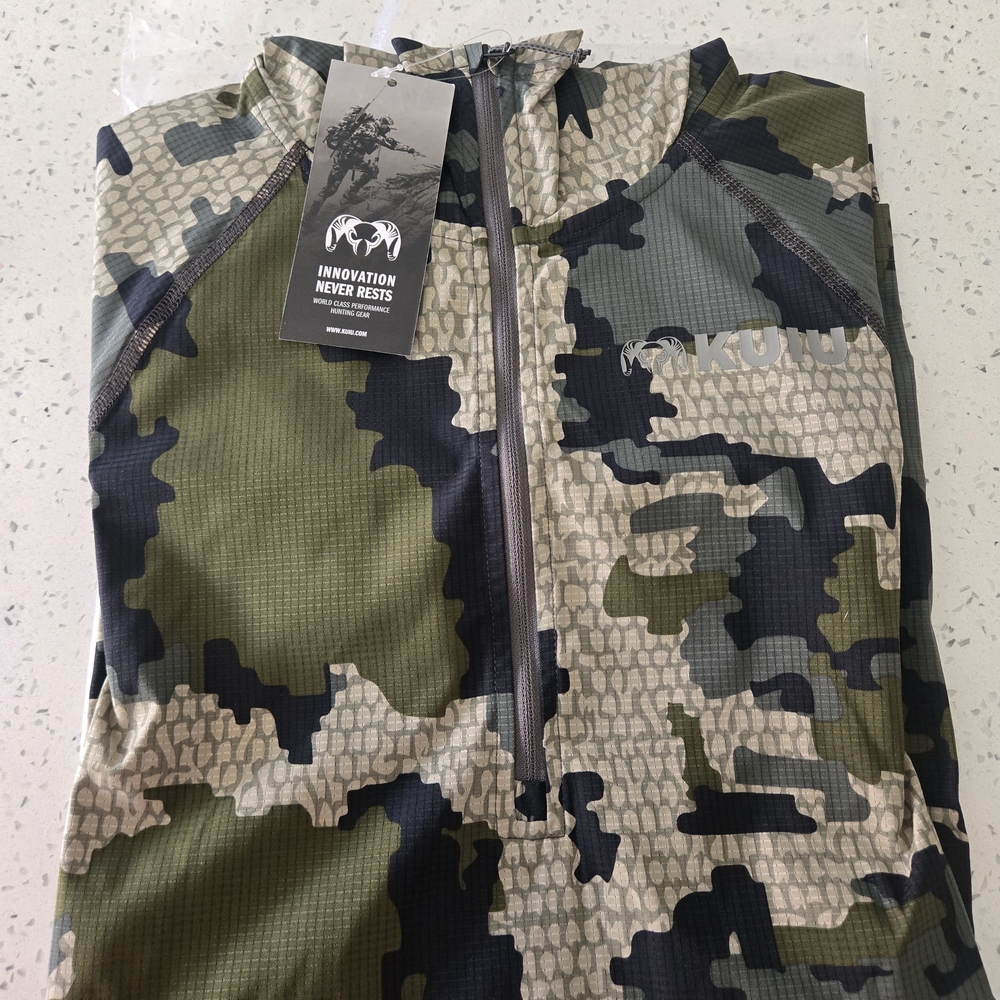 Kuiu Men's Camo Hunting Sun Hoody - Breathable